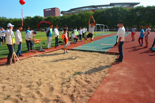 拼搏手机版(中国)2015年秋季田径运动会圆满结束